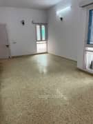 3BHK Multistorey Apartment for Rent in Arun Vihar at Sector 28, Noida Sector 18 Metro - Photo 3