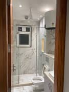 3BHK Multistorey Apartment for Resale in DLF City Plot Phase 2 at DLF Cyber City - Photo 5