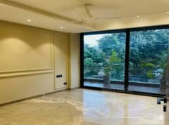 3BHK Builder Floor Apartment for Rent in DLF City Plot Phase 2 at Phase 2 DLF - Photo 2