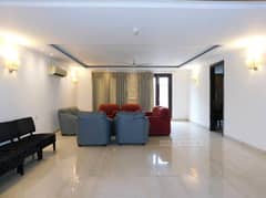 3BHK Builder Floor Apartment for Rent in Defence Colony - Photo 1