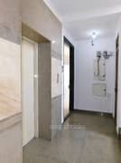 4BHK Builder Floor Apartment for Resale in Kalkaji - Photo 8
