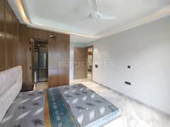 4BHK Builder Floor Apartment for Resale in Sector 50 - Photo 5