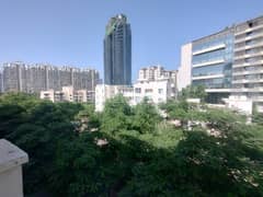 3BHK Multistorey Apartment for Resale in Emaar Emerald Floors Premier at Sector 65 - Photo 12