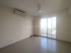 3BHK Multistorey Apartment for Resale in Emaar Emerald Floors Premier at Sector 65 - Photo 3