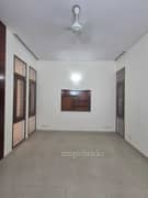 4BHK Builder Floor Apartment for Rent in Safdarjung Enclave - Photo 7