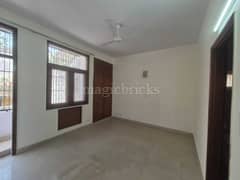 4BHK Builder Floor Apartment for Rent in Safdarjung Enclave - Photo 4