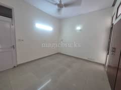 4BHK Builder Floor Apartment for Rent in Safdarjung Enclave - Photo 5