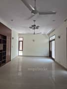 4BHK Builder Floor Apartment for Rent in Safdarjung Enclave - Photo 6