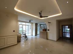 3BHK Multistorey Apartment for Rent in Ansal Heights at Sector 92 - Photo 2