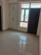 3BHK Multistorey Apartment for Rent in Supertech 34 Pavilion at Sector 34 - Photo 2