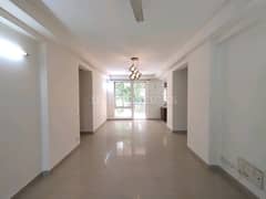 3BHK Multistorey Apartment for Rent in Gpl Eden Heights at Sector 70 - Photo 1