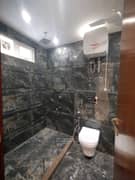 4BHK Builder Floor Apartment for Resale in Phase 4 DLF - Photo 18