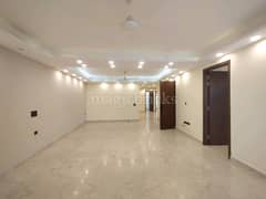 4BHK Builder Floor Apartment for Resale in Phase 4 DLF - Photo 2