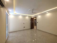 4BHK Builder Floor Apartment for Resale in Phase 4 DLF - Photo 5