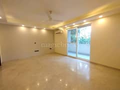 4BHK Builder Floor Apartment for Resale in Phase 4 DLF - Photo 8
