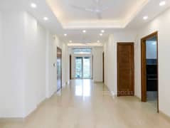 3BHK Builder Floor Apartment for Rent in Defence Colony - Photo 3