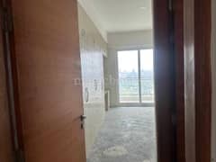 4BHK Multistorey Apartment for Resale in Mahagun Mezzaria at Sector 78 - Photo 13