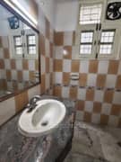 3BHK Builder Floor Apartment for Rent in DLF Phase 1 Arjun Marg at Phase 1 DLF - Photo 16