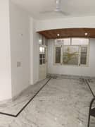 3BHK Builder Floor Apartment for Rent in DLF Phase 1 Arjun Marg at Phase 1 DLF - Photo 1