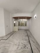 3BHK Builder Floor Apartment for Rent in DLF Phase 1 Arjun Marg at Phase 1 DLF - Photo 3