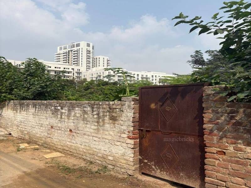 450 Sqyrd Plot For Sale in Sector 89A, Gurgaon
