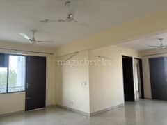 4BHK Multistorey Apartment for Rent in Satguru Apartments at Wazirabad - Photo 1