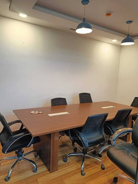 1100 Sq-ft Commercial Office Space For Rent in Emaar Palm Springs Plaza, Golf Course Road, Gurgaon