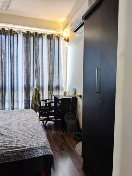 4 BHK Flat 2410 Sq-ft For Rent in Emaar MGF Palm Terraces Select, Sector 66, Gurgaon