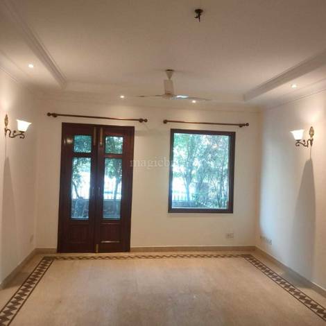 Apartment in Vasant Vihar