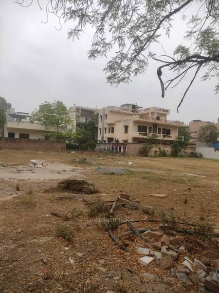 502 Sqyrd Plot For Sale in Unitech Greenwood City, Sector 45, Gurgaon