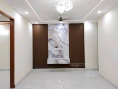 3BHK Builder Floor Apartment for Rent in Saket - Photo 1