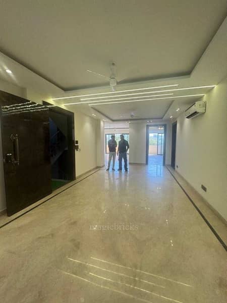 4 BHK 358 Sqyrd Flat For Sale in DLF City Plot Phase 4 , DLF Phase 4, Gurgaon