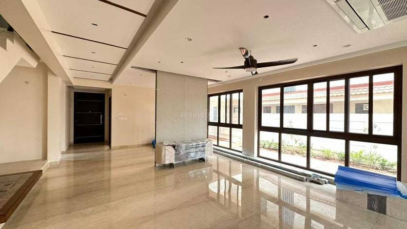 4BHK+ in Bangalore