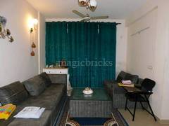 2BHK Multistorey Apartment for Resale in Grand Omaxe at Sector 93, Noida Express Way - Photo 1