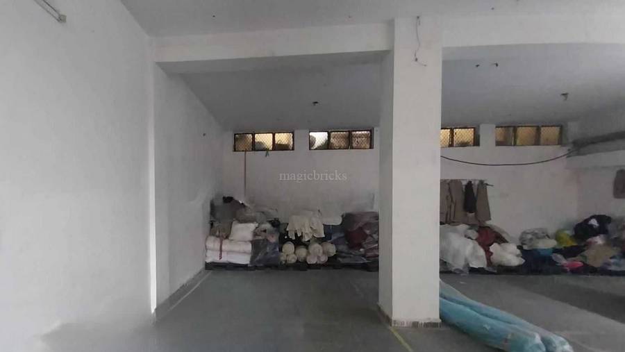 Commercial Shop 1200 Sq-ft For Rent in Sector 31, Gurgaon
