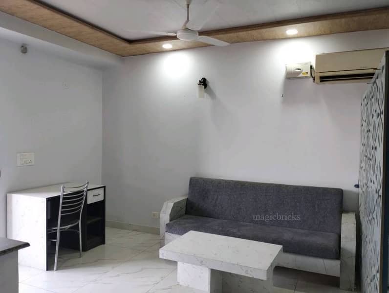 1 BHK Flat 700 Sq-ft For Rent in Sushant Lok 3, Sector 57, Gurgaon