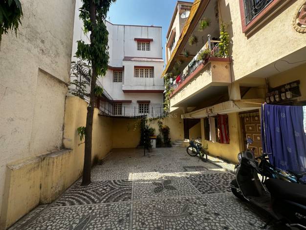 Villa in Katargam