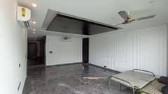 4BHK Builder Floor Apartment for Resale in Phase 4 DLF - Photo 4