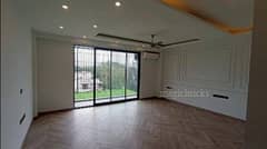 4BHK Builder Floor Apartment for Resale in Phase 4 DLF - Photo 9