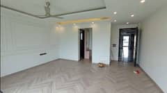 4BHK Builder Floor Apartment for Resale in Phase 4 DLF - Photo 1