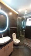 4BHK Builder Floor Apartment for Resale in Phase 4 DLF - Photo 16