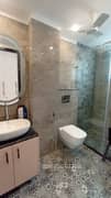 4BHK Builder Floor Apartment for Resale in Phase 4 DLF - Photo 15