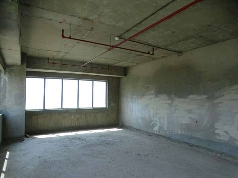 917 Sq-ft Commercial Office Space For Rent in Emaar Emerald Plaza, Sector 65, Gurgaon