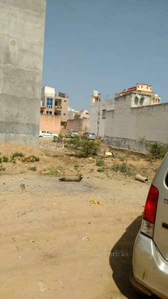 444 Sqyrd Plot For Sale in Ashok Vihar Phase 3 Extension, Gurgaon